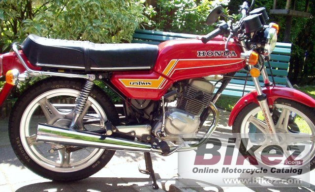 Big D. Hoogenboom Netherlands cb 125 t 2 picture and wallpaper from Bikez.com